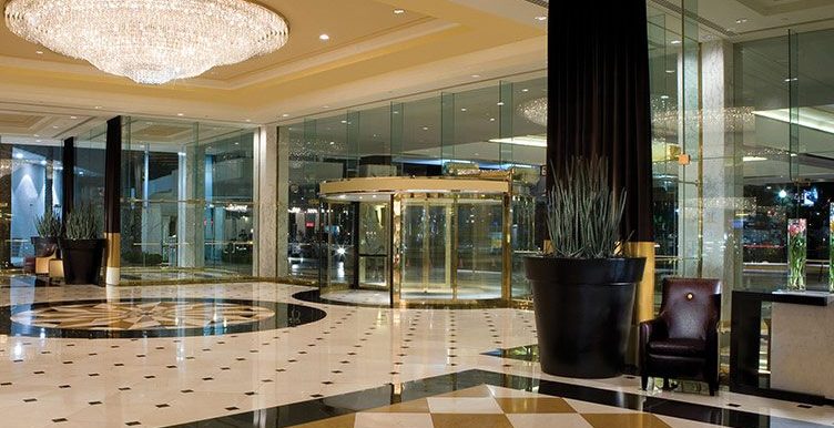 las-vegas-hotel-casino-lobby